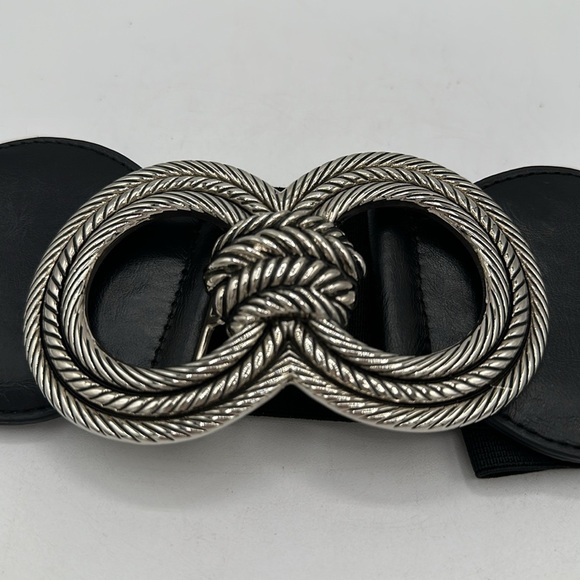 Black stretch belt with heavyweight silver-tone buckle, size L - Picture 2 of 4